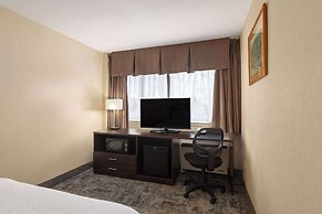 Travelodge by Wyndham Thunder Bay