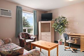 Travelodge by Wyndham Edmonton Airport