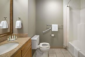 Travelodge by Wyndham Edmonton Airport