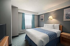 Travelodge by Wyndham Edmonton Airport