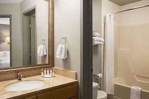 Travelodge by Wyndham Edmonton Airport