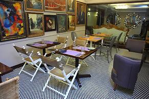 Hotel Diplomat