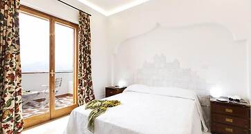 Grand Hotel De Rose