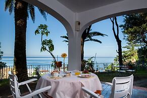 Grand Hotel De Rose