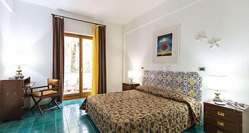 Grand Hotel De Rose