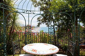 Grand Hotel De Rose
