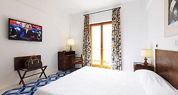 Grand Hotel De Rose