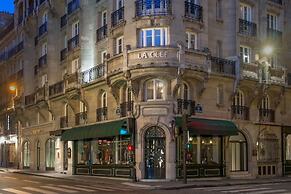 La Clef Louvre Paris by The Crest Collection