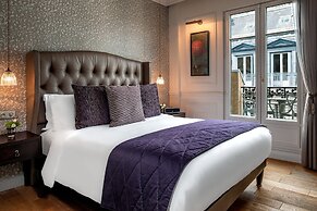 La Clef Louvre Paris by The Crest Collection