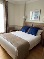 Hotel Apollinaire