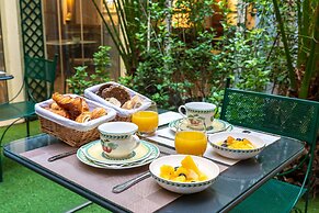 Hotel Apollinaire
