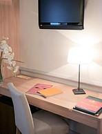 Hotel Apollinaire