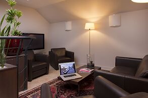 Hotel Apollinaire