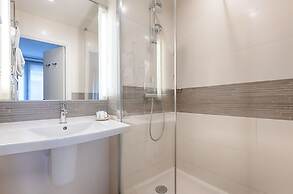 Hotel Apollinaire