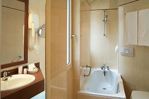 Hotel Apollinaire