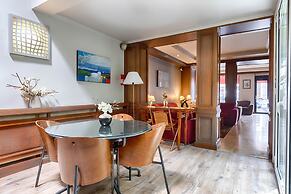 Hotel Apollinaire