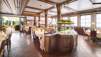 Hirsch Hotel
