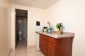 Bunker Hill Hotel
