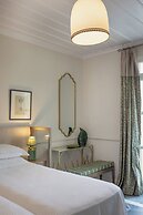 Dorion Hotel