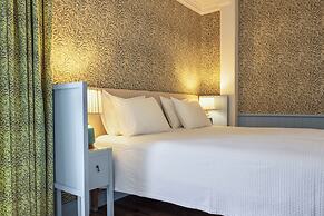 Dorion Hotel