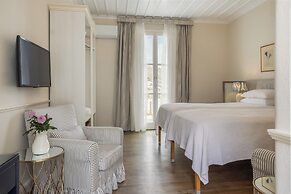 Dorion Hotel