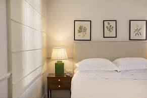 Dorion Hotel