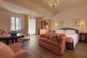 Dorion Hotel