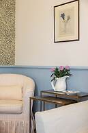 Dorion Hotel