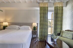 Dorion Hotel