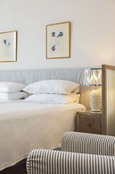 Dorion Hotel