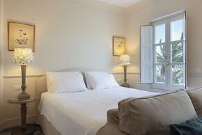 Dorion Hotel