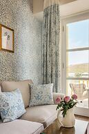 Dorion Hotel