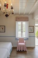 Dorion Hotel