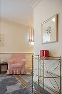 Dorion Hotel