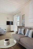 Dorion Hotel