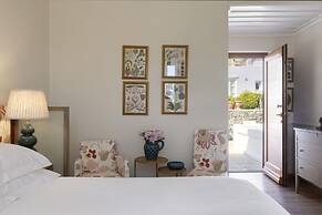 Dorion Hotel