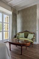 Dorion Hotel