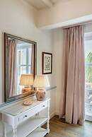 Dorion Hotel