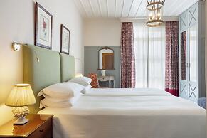 Dorion Hotel