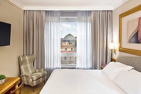 Renaissance Naples Hotel Mediterraneo