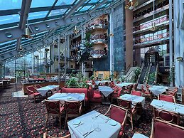 Royal Garden Hotel