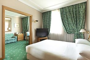 Royal Garden Hotel
