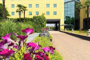 Royal Garden Hotel