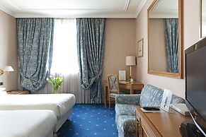 Royal Garden Hotel