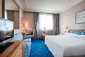 Royal Garden Hotel