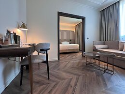 Royal Garden Hotel