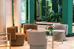 Royal Garden Hotel
