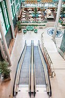 Royal Garden Hotel