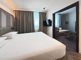 Royal Garden Hotel