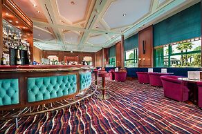 Royal Garden Hotel